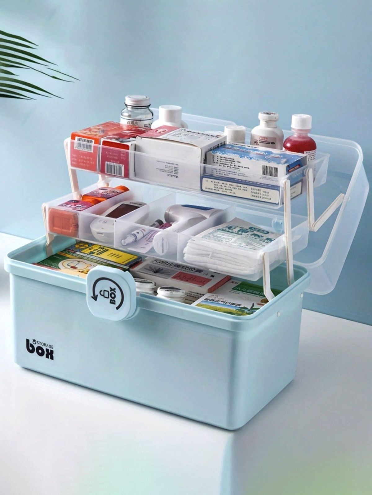 Deluxe First Aid Kit 100pc